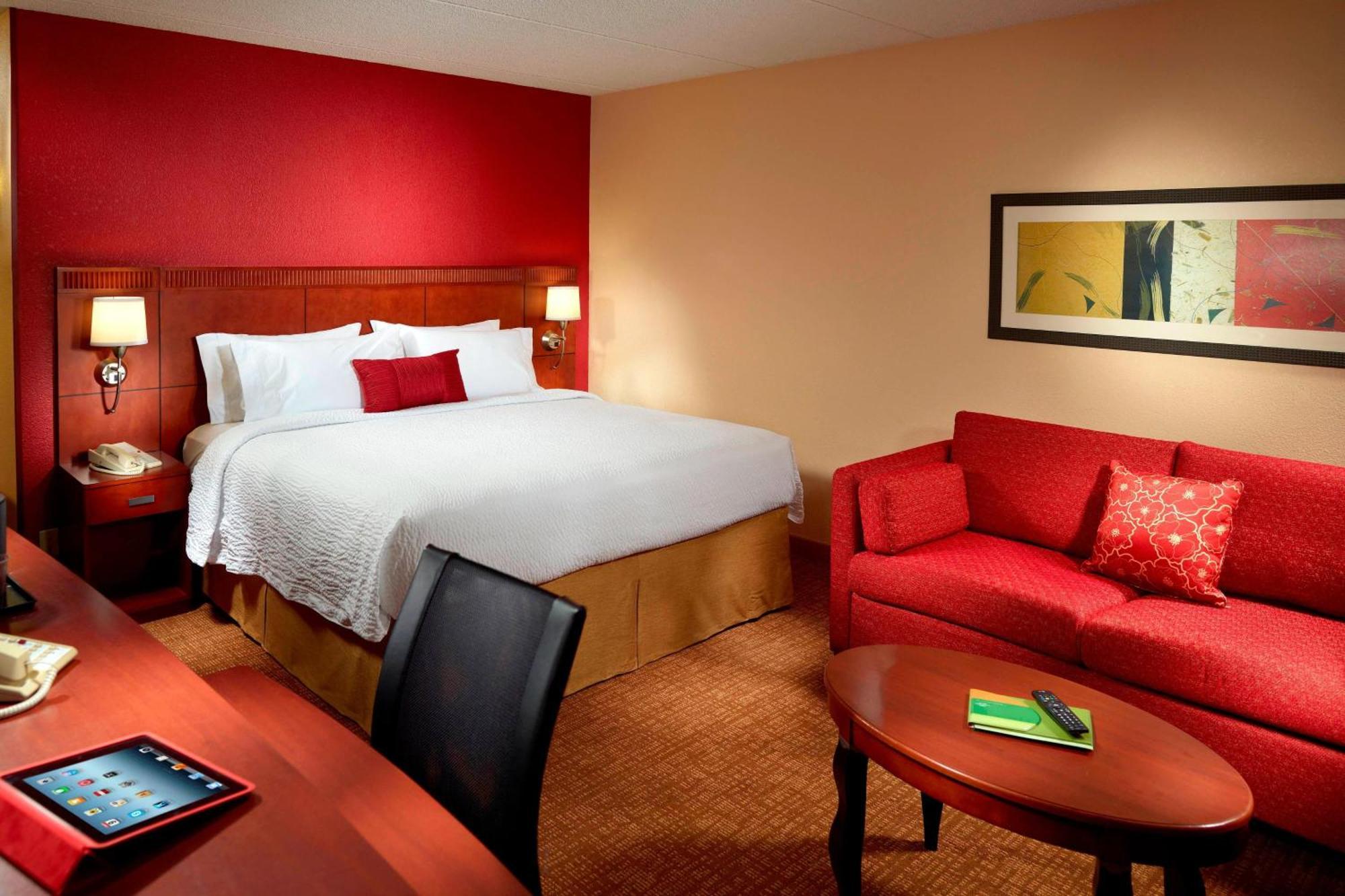 Courtyard By Marriott Columbus Hotel Exterior foto
